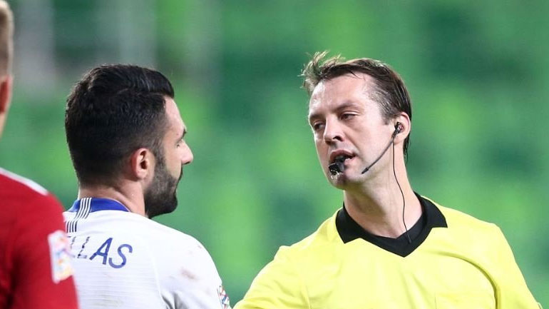 Champions League: Ο Αλεξέι Κουλμπάκοφ θα σφυρίξει το ματς της ΑΕΚ με την Μπάγερν