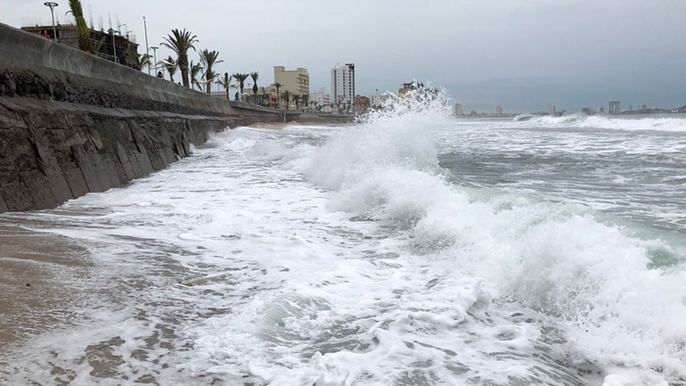 Ο κυκλώνας Ουίλα προσεγγίζει το Μεξικό έχοντας ενισχυθεί στην κατηγορία 5