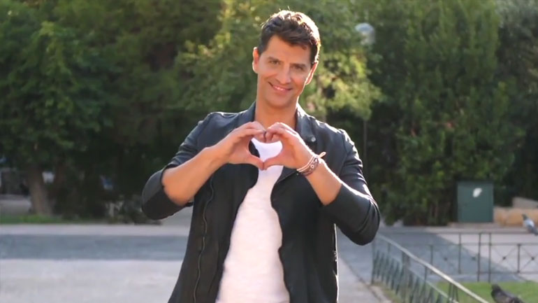 Tο backstage βίντεο του Σάκη Ρουβά για την «Ομάδα Προσφοράς ΟΠΑΠ»