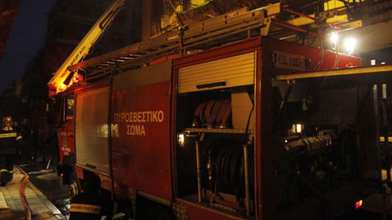 Πάτρα: Φωτιά σε διαμέρισμα πολυκατοικίας – Απομακρύνθηκε ηλικιωμένη