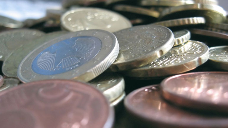 Υποχωρεί το ευρώ στην αγορά συναλλάγματος