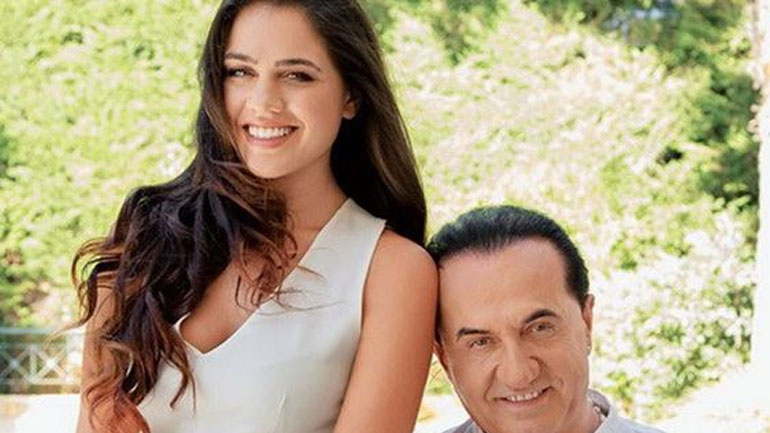 Λευτέρης Πανταζής: Περιοδεία στην Αμερική μαζί με την κόρη του