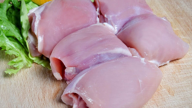 Δέσμευση φιλέτων από κοτόπουλο Βουλγαρίας λόγω ελλιπoύς σήμανσης