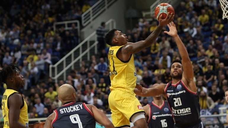 Δεύτερη νίκη για την ΑΕΚ, 93-86 την Μπάμπεργκ