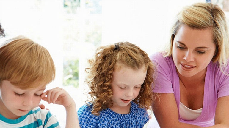 Τρεις τρόποι για να γίνετε ο δάσκαλος του παιδιού σας στην προσχολική ηλικία