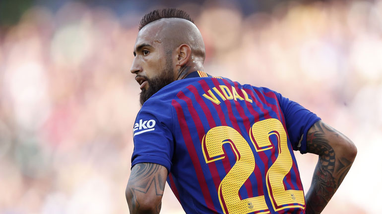 Αποδοκίμασαν τον Βιδάλ οι οπαδοί της Μπαρτσελόνα
