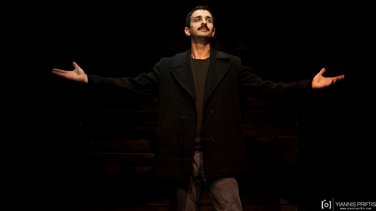 «Ανάμισης Ντενεκές» του Γιάννη Μακριδάκη στο Θέατρο Λιθογραφείον