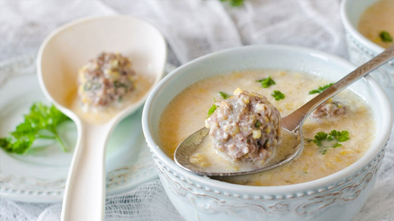 Γιουβαρλάκια αβγολέμονο