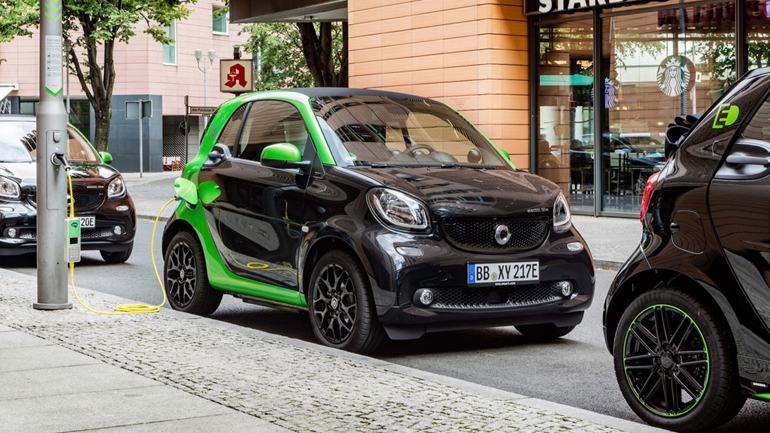 Αλλάζει το όνομα της μάρκας smart η Daimler!