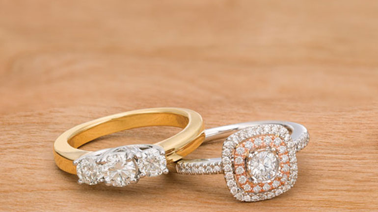 Η Νέα Δημοκρατία δίνει ή όχι δακτυλίδια;