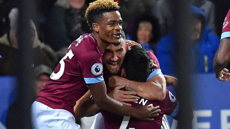 Μοιράστηκαν τους βαθμούς Λέστερ και Γουέστ Χαμ Μοιράστηκαν τους βαθμούς Λέστερ και Γουέστ Χαμ