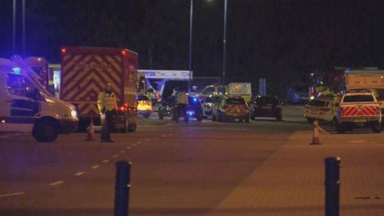 Στο πλευρό της Λέστερ οι αγγλικές ομάδες μετά την πτώση του ελικοπτέρου