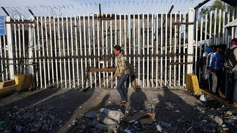 Χιλιάδες Αμερικανοί στρατιώτες ενδέχεται να αναπτυχθούν στα σύνορα με το Μεξικό