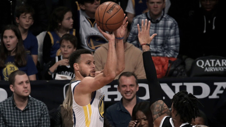 Σε μεγάλη βραδιά για τους Ουόριορς οι Κάρι και Ντουράντ