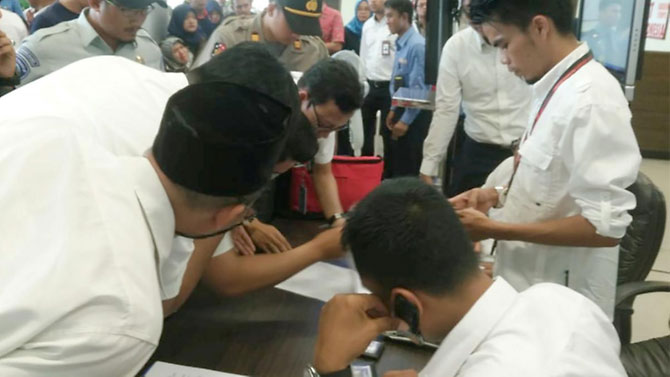 Φωτογραφία: Elza Elvia/ Reuters