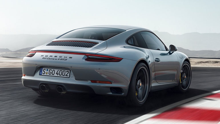 Γνωρίζετε πόσες εκδόσεις της 911 προσφέρει η Porsche;