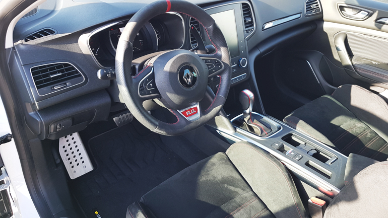 Το εσωτερικό του Megane RS