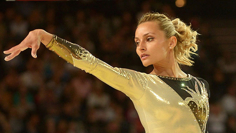 Η Βασιλική Μιλλούση αποχωρεί από την αγωνιστική δράση έπειτα από 24 χρόνια Η Βασιλική Μιλλούση αποχωρεί από την αγωνιστική δράση έπειτα από 24 χρόνια