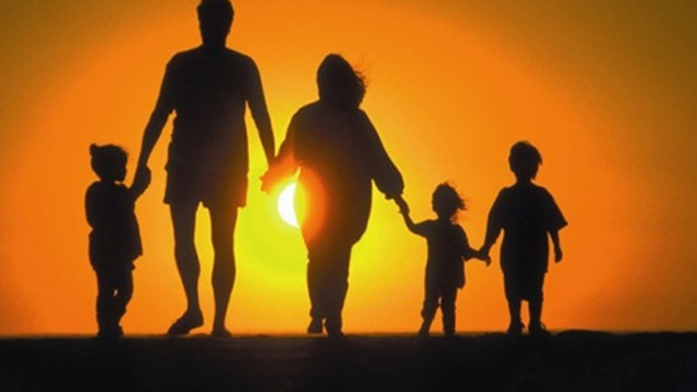 Ιταλία: Η κυβέρνηση θα προσφέρει ένα αγροτεμάχιο στις οικογένειες που αποκτούν τρίτο παιδί Ιταλία: Η κυβέρνηση θα προσφέρει ένα αγροτεμάχιο στις οικογένειες που αποκτούν τρίτο παιδί