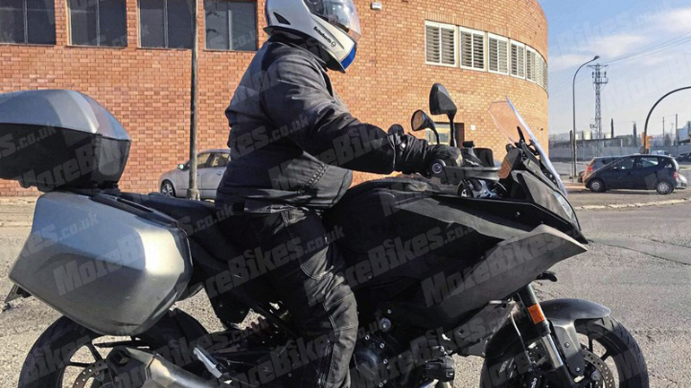 BMW 850XR και το S1000XR αποκτά μικρό αδελφό