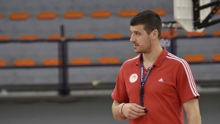 Παντελάκης: «Ο Ολυμπιακός είναι έτοιμος για το παιχνίδι με τη Σοπρόν»