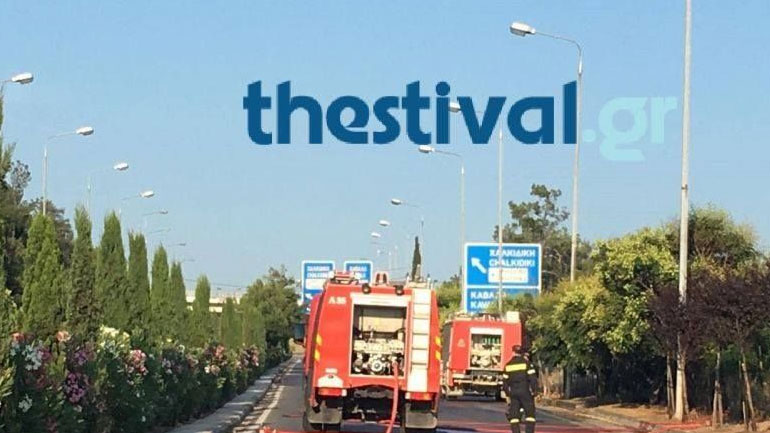 Στις φλόγες τυλίχθηκε Ι.Χ. στην Ε.Ο. Θεσσαλονίκης – Μουδανιών