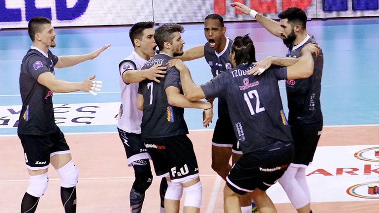 Bόλεϊ: Παλικαρίσια πρόκριση στο «χρυσό σετ» για τον ΠΑΟΚ στην Τουρκία