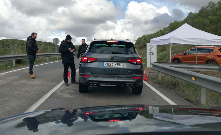 Έτοιμοι για εκκίνηση στην ειδική διαδρομή που ετοίμασαν οι άνθρωποι της Cupra