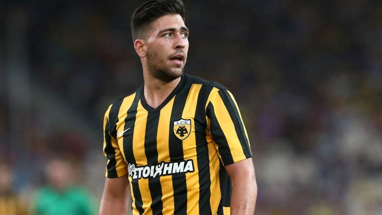 ΑΕΚ: Χωρίς τον Μπακασέτα στο ντέρμπι με τον Παναθηναϊκό