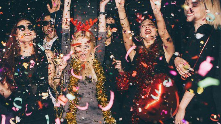 Πώς θα γίνεις η «βασίλισσα» της βραδιάς εφέτος στο ρεβεγιόν