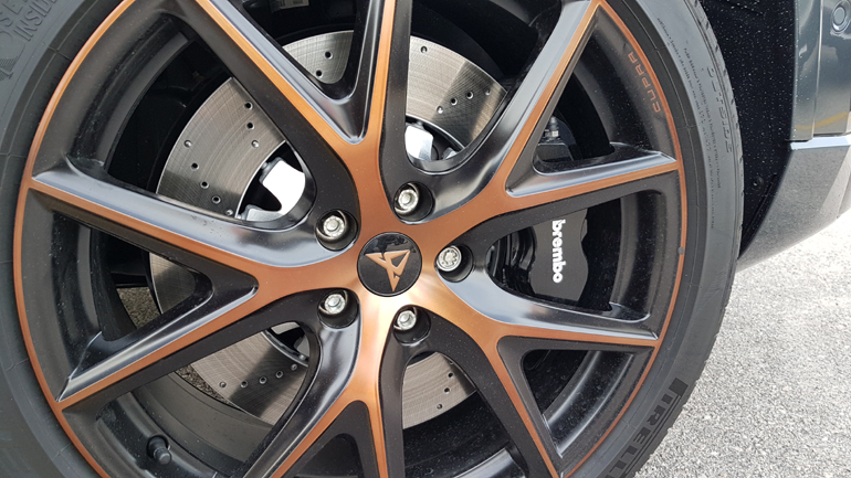 Εντυπωσιακές ζάντες στο Ateca με φρένα της Brembo