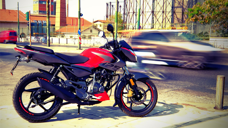 Bajaj Pulsar NS 125: Μοτοσυκλετάκι προδιαγραφών