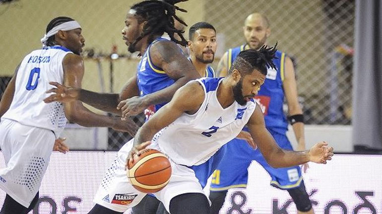 Mπάσκετ: Iστορική πρόκριση για την Κύμη – Νίκησε 74-73 το Περιστέρι και προκρίθηκε στους «4» του Κυπέλλου