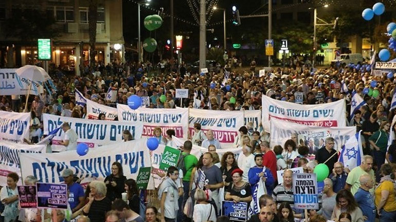 Ισραήλ: Χιλιάδες πολίτες διαδήλωσαν στο Τελ Αβίβ για την 23η επέτειο της δολοφονίας του Ράμπιν