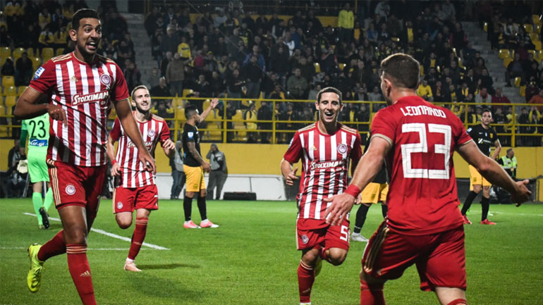 Μείωσε τη διαφορά του από την κορυφή ο Ολυμπιακός, 1-0 τον Άρη στο «Βικελίδης»