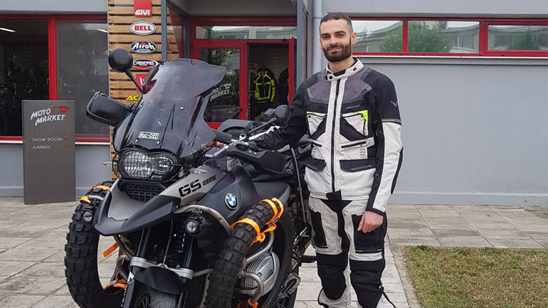 Από τη Θεσσαλονίκη στη Γουινέα με μια GS1200