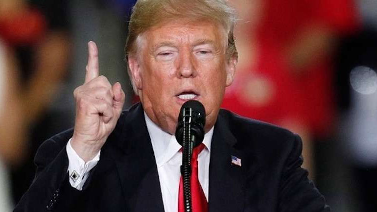 Τη σταδιακή επιβολή κυρώσεων στο ιρανικό πετρέλαιο επιθυμεί ο Τραμπ