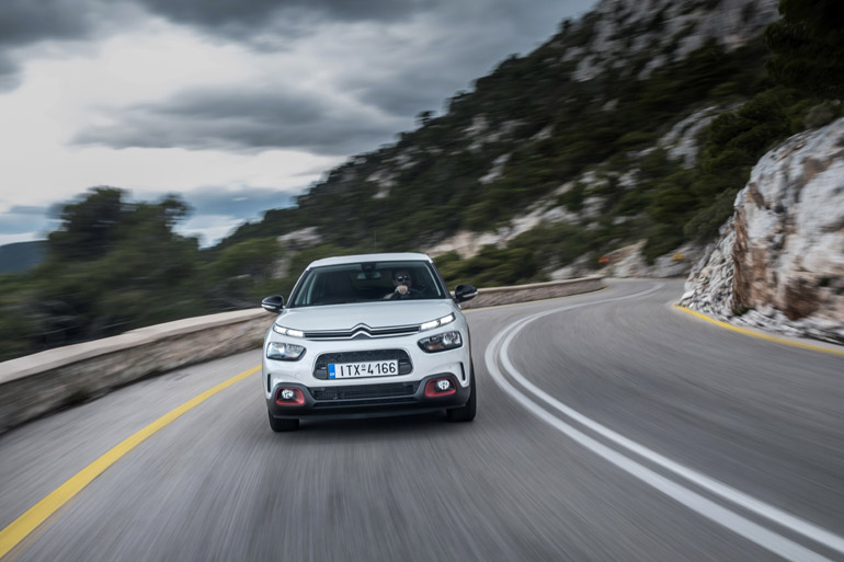 To εμπρός παρμπρίζ στο C4 Cactus έχει πάχος 4,46mm