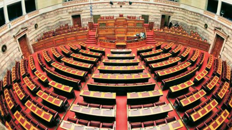 Βουλή: Ερώτηση σε Τσίπρα – Παππά από 14 βουλευτές του ΣΥΡΙΖΑ για ψευδή ρεπορτάζ αναφορικά με τον φόνο του Κ. Κατσίφα