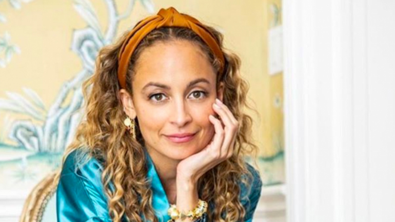 Η Νικόλ Ρίτσι πρωταγωνίστρια σε διαδραστικά βίντεο αγορών