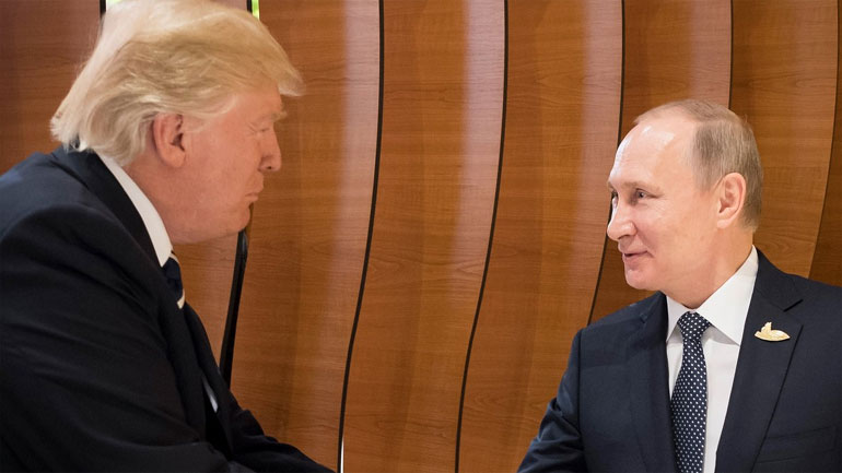 Σύντομο τετ α τετ Τραμπ – Πούτιν στο Παρίσι