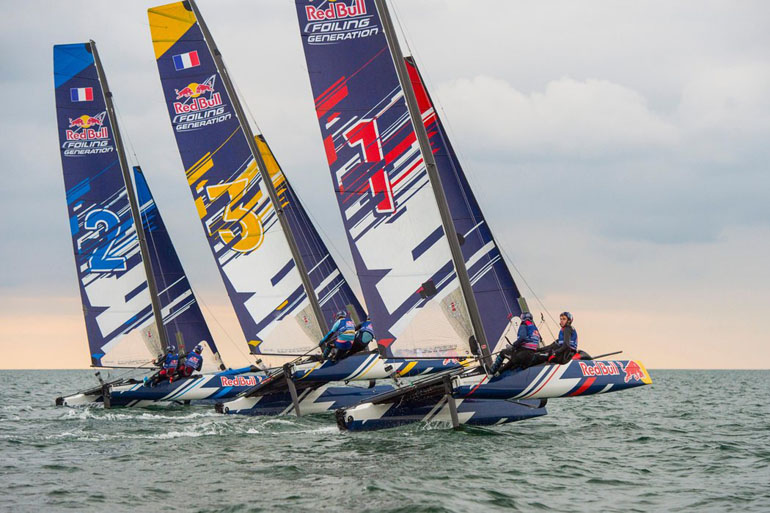 Ο Παγκόσμιος Τελικός του Red Bull Foiling Generation διεξάγεται στο Μαϊάμι και σηκώνει πανιά για 32 ανερχόμενους ιστιοπλόους από 16 χώρες
