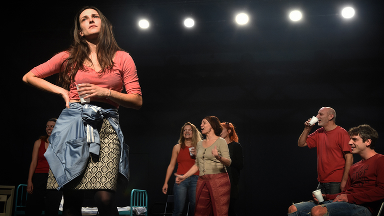 «Με λένε Έμμα» στο Σύγχρονο Θέατρο