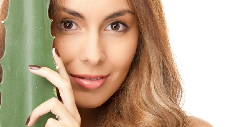 Tα θαύματα που κάνει η αλόη στην επιδερμίδα μας