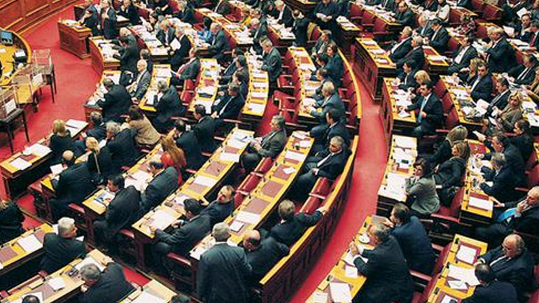 Αντιπαράθεση στη Βουλή για την Εκκλησία και τον Κωνσταντίνο Κατσίφα