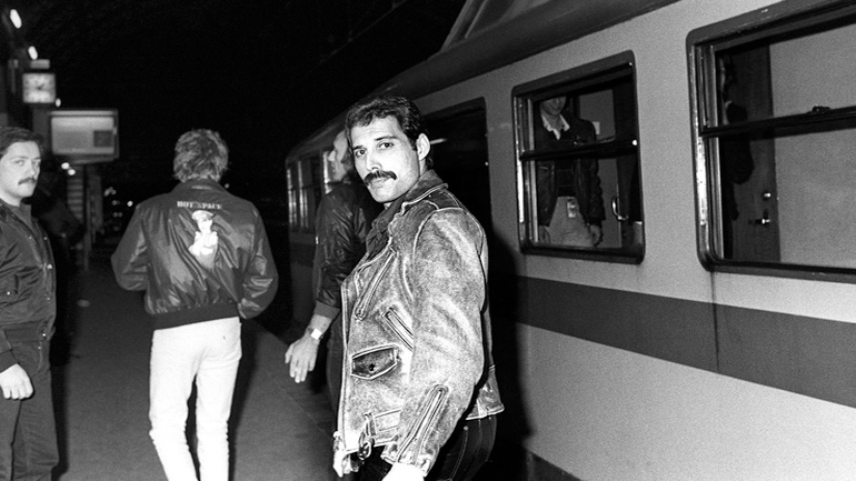 Έξαλλες ιστορίες του Φρέντι Μέρκιουρι που δεν δείχνει το «Bohemian Rhapsody»