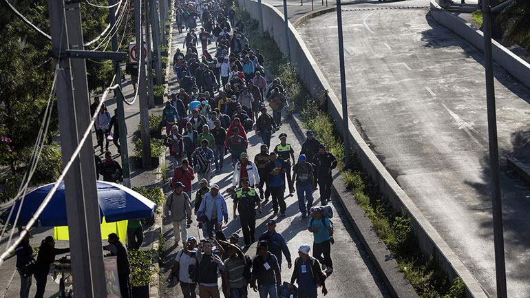 Μεξικό: Εκατοντάδες μετανάστες συνεχίζουν την πορεία τους προς τις ΗΠΑ