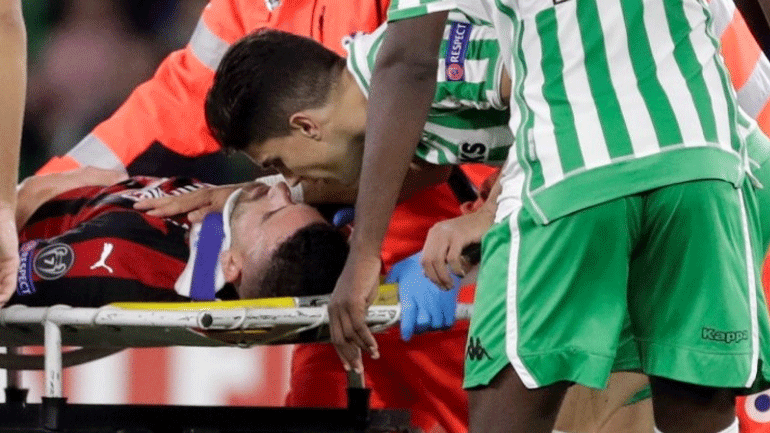 Πλήγμα με Μουζάκιο στη Μίλαν