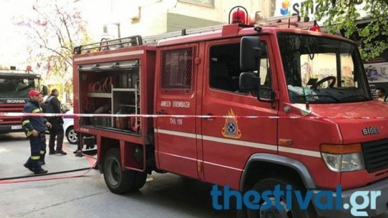 Φωτιά σε μπαλκόνι σπιτιού στην οδό Τσιμισκή