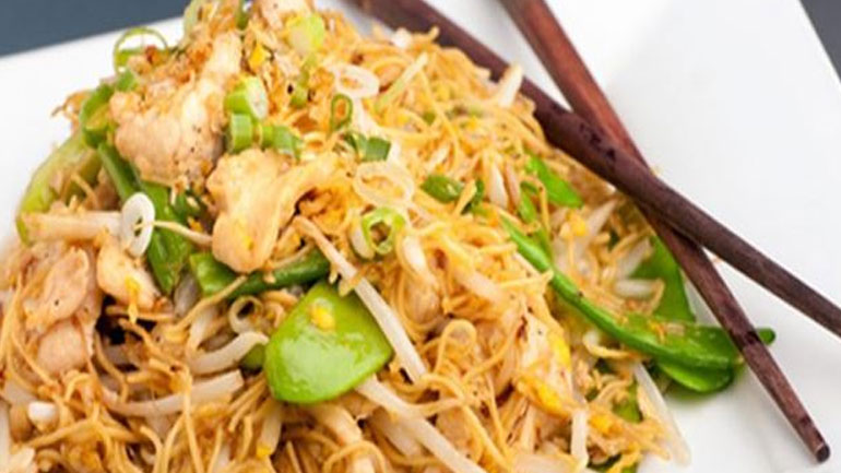 Νoodles με γαλοπούλα